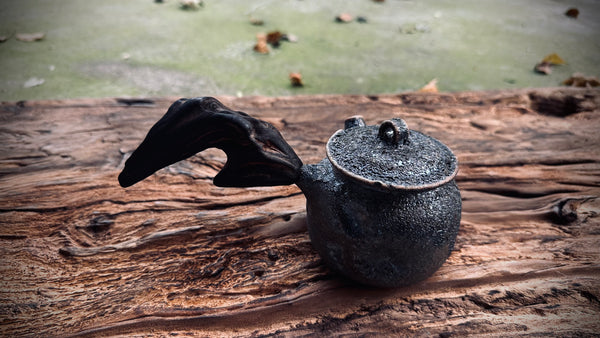 Wood fired teapot |around 250.| 2-3