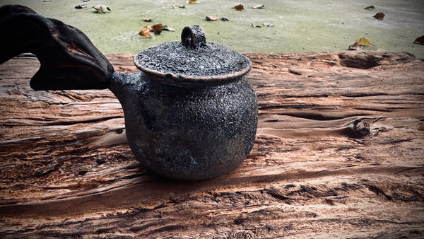 Wood fired teapot |around 250.| 2-3