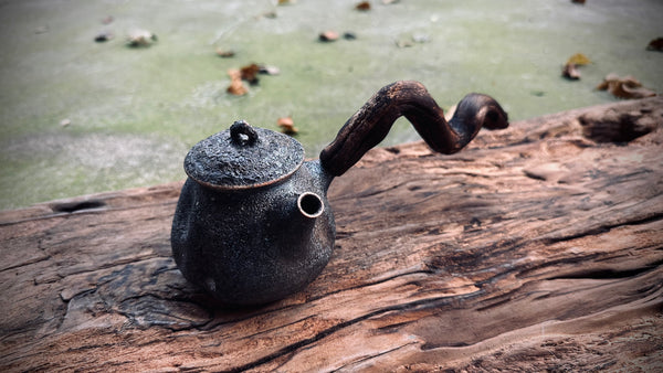 Wood fired teapot |around 250.| 2-5