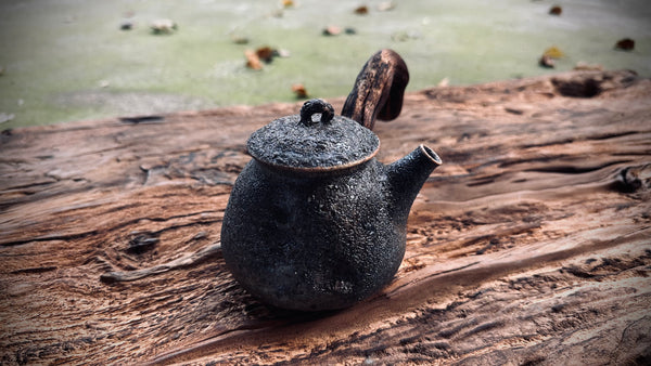 Wood fired teapot |around 250.| 2-5