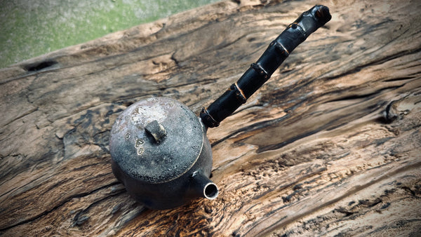 Wood fired teapot |around 250.| 2-11