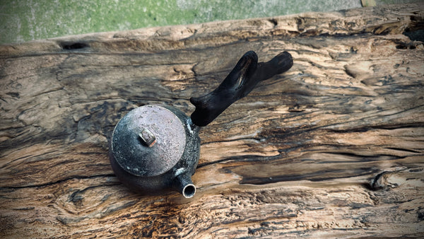 Wood fired teapot |around 250.| 2-12
