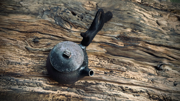 Wood fired teapot |around 250.| 2-12
