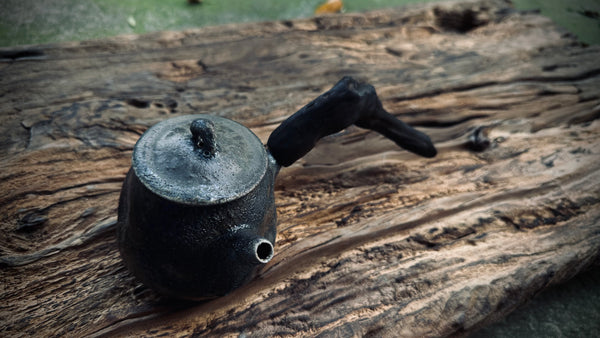 Wood fired teapot |around 250.| 2-14
