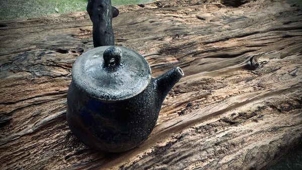 Wood fired teapot |around 250.| 2-14