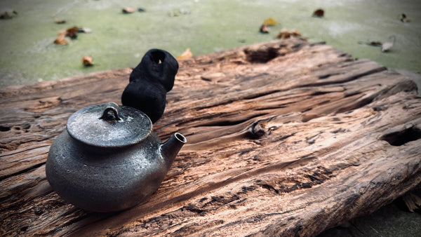 Wood fired teapot |around 250.| 2-15