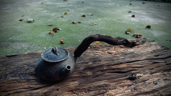 Wood fired teapot |around 250.| 2-16