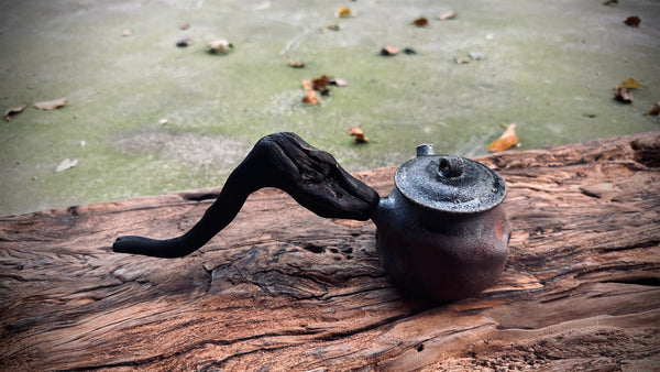 Wood fired teapot |around 250.| 2-18