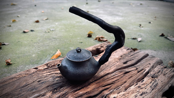 Wood fired teapot |around 250.| 2-19