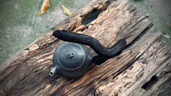 Wood fired teapot |around 250.| 2-19