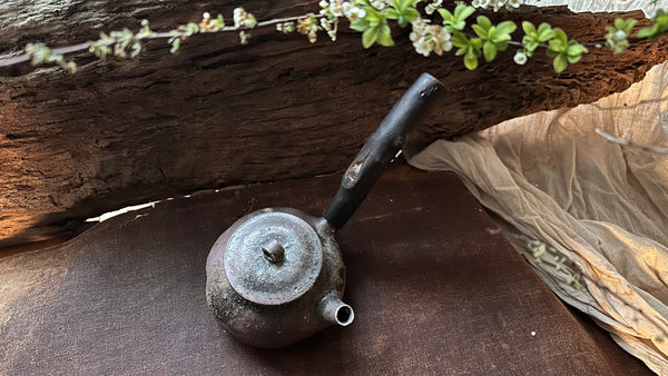 Wood fired teapot around 350ml (serves 5-7people) 3-2