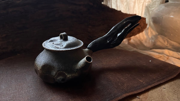 Wood fired teapot around 350ml (serves 5-7people) 3-3