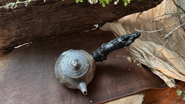 Wood fired teapot around 350ml (serves 5-7people) 3-5