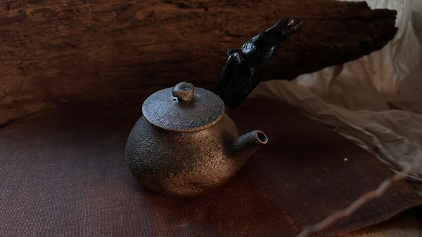 Wood fired teapot around 350ml (serves 5-7people) 3-7