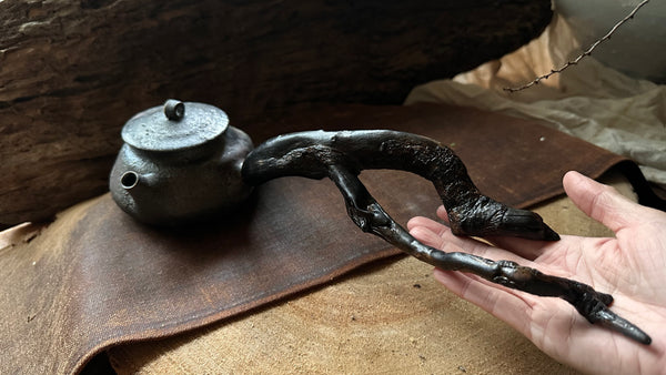 Wood fired teapot around 350ml (serves 5-7people) 3-10