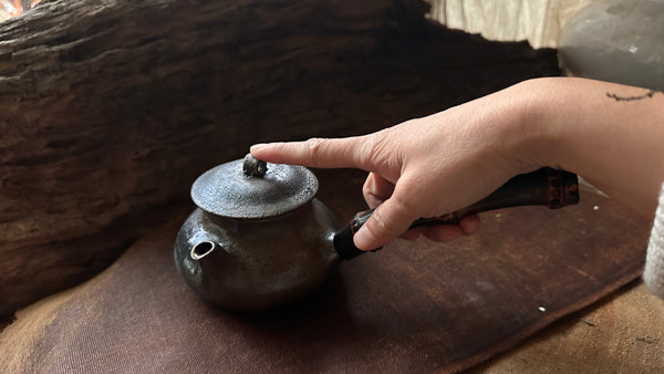 Wood fired teapot around 350ml (serves 5-7people) 3-11