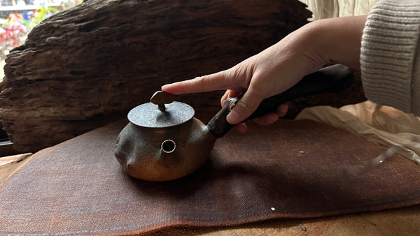 Wood fired teapot around 350ml (serves 5-7people) 3-12