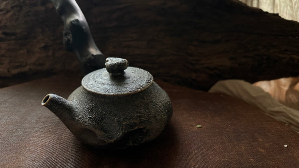 Wood fired teapot around 350ml (serves 5-7people) lefty 1