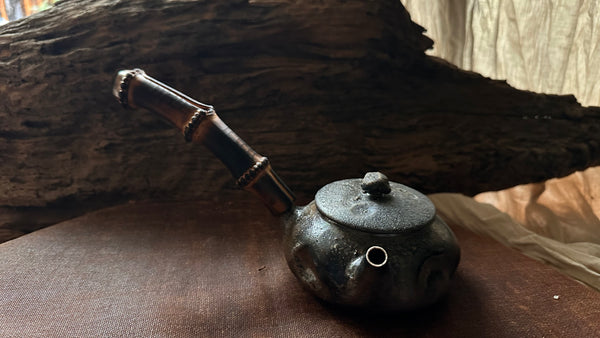 Wood fired teapot around 350ml (serves 5-7people) lefty 2