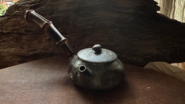 Wood fired teapot around 350ml (serves 5-7people) lefty 2