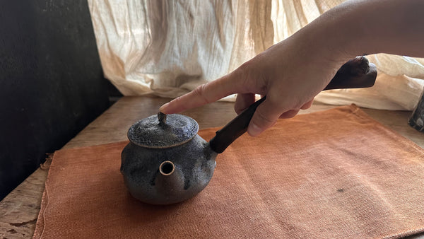 Wood fired teapot |around 250.| 2-20