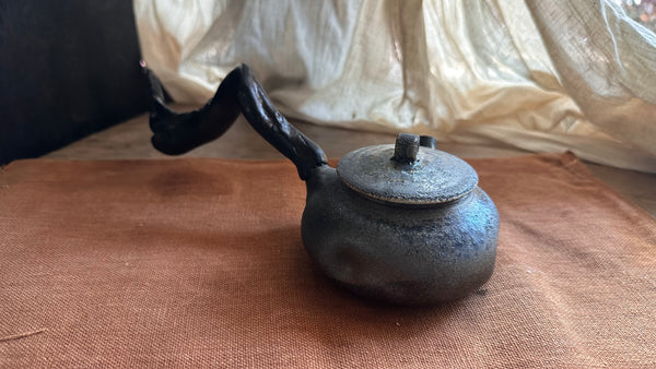 Wood fired teapot |around 250.| 2-22